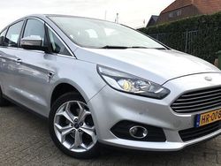 Grijs, metallic lak Gebruikt 2016 Ford S-MAX Titanium MPV | € 5.950 (Goede deal)