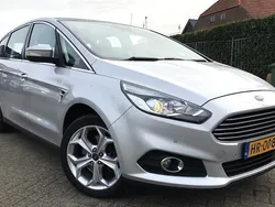 Grijs, metallic lak Gebruikt 2016 Ford S-MAX Titanium MPV | € 5.950