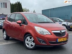 Rood Gebruikt 2013 Opel Meriva Cosmo MPV | € 7.950 (Eerlijke prijs)