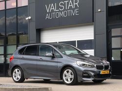 Grijs Gebruikt 2020 BMW 220 Sport Line Stationwagen | € 24.750 (Eerlijke prijs)