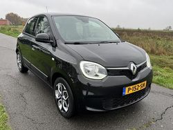 Zwart (metallic) Gebruikt 2022 Renault Twingo Collection Hatchback | € 8.999 (Eerlijke prijs)