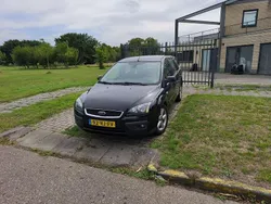 Zwart Gebruikt 2005 Ford Focus Stationwagen | € 1.250 (Duur)