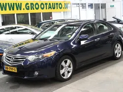 Blauw, metallic lak Gebruikt 2010 Honda Accord Executive Sedan | € 9.444