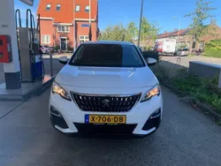 Wit, metallic lak Gebruikt 2019 Peugeot 3008 Active SUV | € 17.950 (Duur)