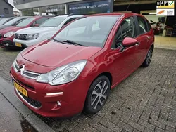 Rood Gebruikt 2015 Citroën C3 PureTech Hatchback | € 5.999 (Eerlijke prijs)