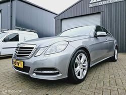 Grijs Gebruikt 2011 Mercedes E220 Avantgarde Sedan | € 10.950 (Eerlijke prijs)