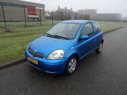 Blauw Gebruikt 2004 Toyota Yaris Hatchback | € 1.295 (Eerlijke prijs)