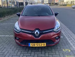 Rood Gebruikt 2018 Renault Clio GrandTour LIMITED Stationwagen | € 7.995 (Eerlijke prijs)