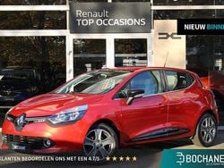 Red flame (tennp) Gebruikt 2015 Renault Clio IV Dynamique Hatchback | € 8.700 (Eerlijke prijs)