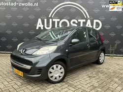 Grijs Gebruikt 2010 Peugeot 107 Urban Move Hatchback | € 3.495 (Eerlijke prijs)