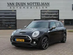 Zwart, metallic lak Gebruikt 2018 Mini Cooper S Clubman Stationwagen | € 21.950 (Eerlijke prijs)