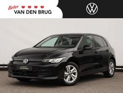 Zwart Gebruikt 2024 VW Golf VIII Edition Hatchback | € 30.400 (Goede deal)