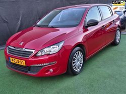 Rood Gebruikt 2015 Peugeot 308 Access Hatchback | € 5.940 (Goede deal)