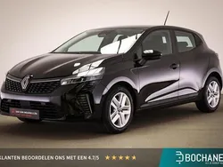 Zwart Gebruikt 2024 Renault Clio V Evolution Hatchback | € 19.250 (Eerlijke prijs)