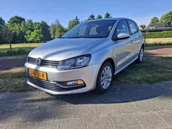 Grijs, metallic lak Gebruikt 2017 VW Polo Comfortline Hatchback | € 8.650 (Goede deal)