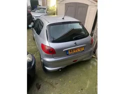 Grijs Gebruikt 2004 Peugeot 206 Quiksilver Hatchback | € 1.350 (Eerlijke prijs)