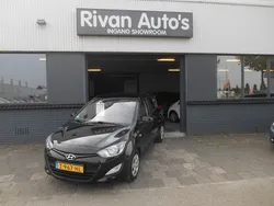Zwart, metallic lak Gebruikt 2013 Hyundai i20 Hatchback | € 5.950 (Eerlijke prijs)