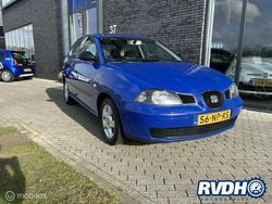Blauw Gebruikt 2004 Seat Ibiza Hatchback | € 950 (Eerlijke prijs)