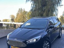 Zwart Gebruikt 2015 Ford Focus Titanium Stationwagen | € 3.750 (Duur)