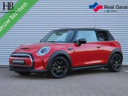 Rood Gebruikt 2023 Mini Cooper SE Hatchback | € 19.845 (Goede deal)