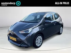 Grijs Gebruikt 2021 Toyota Aygo X-play Hatchback | € 11.950 (Eerlijke prijs)