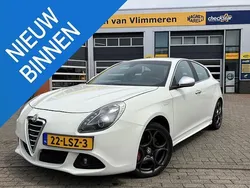 Wit Gebruikt 2010 Alfa Romeo Giulietta Distinctive Hatchback | € 4.999 (Eerlijke prijs)