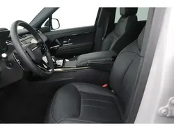 Grijs, metallic lak Gebruikt 2025 Land Rover Range Rover Sport Black Edition SUV | € 135.400 (Duur)