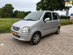 Grijs Gebruikt 2002 Opel Agila Edition Hatchback | € 1.250 (Eerlijke prijs)