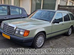Groen Gebruikt 1986 Mercedes E230 Stationwagen | € 9.950