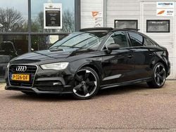 Zwart (metallic) Gebruikt 2016 Audi A3 Ambiente Sedan | € 18.950 (Duur)