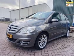 Grijs Gebruikt 2010 Mercedes B160 Business MPV | € 4.450 (Eerlijke prijs)