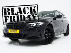 Zwart Gebruikt 2022 BMW 320e Shadowline Stationwagen | € 31.840 (Eerlijke prijs)