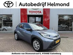 Grijs Gebruikt 2024 Toyota Aygo Play Hatchback | € 18.749 (Eerlijke prijs)