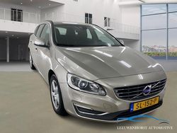 Grijs Gebruikt 2015 Volvo V60 Kinetic Stationwagen | € 14.950 (Eerlijke prijs)