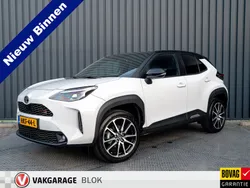 Grijs, metallic lak Gebruikt 2023 Toyota Yaris Cross Sport SUV | € 31.950 (Iets duurder)