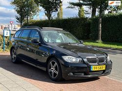 Zwart Gebruikt 2008 BMW 318 Stationwagen | € 2.750 (Eerlijke prijs)