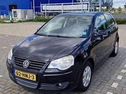Zwart Gebruikt 2005 VW Polo Trendline Sedan | € 950 (Super prijs)