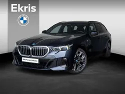 Zwart, metallic lak Gebruikt 2025 BMW 530e M Sport Stationwagen | € 82.750