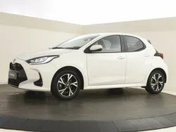 Wit Gebruikt 2024 Toyota Yaris Edition Hatchback | € 25.400 (Eerlijke prijs)