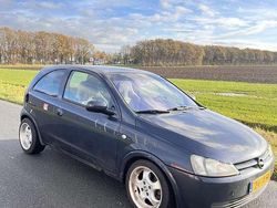 Blauw Gebruikt 2002 Opel Corsa Comfort Hatchback | € 600 (Goede deal)