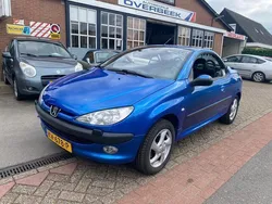 Blauw Gebruikt 2002 Peugeot 206 CC Cabriolet | € 1.950 (Eerlijke prijs)