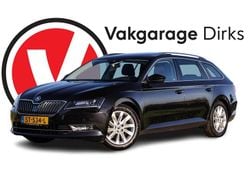 Zwart Gebruikt 2018 Skoda Superb Stationwagen | € 15.940 (Eerlijke prijs)