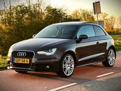 Bruin Gebruikt 2011 Audi A1 S-Line Hatchback | € 10.999 (Goede deal)