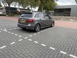 Grijs Gebruikt 2018 Mercedes B180 Business MPV | € 13.400 (Super prijs)