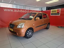Oranje Gebruikt 2004 Kia Picanto Hatchback | € 1.250 (Goede deal)