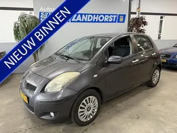 Grijs Gebruikt 2010 Toyota Yaris Hatchback | € 6.495 (Eerlijke prijs)