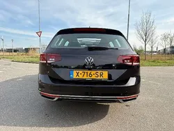 Zwart Gebruikt 2020 VW Passat GTE Stationwagen | € 22.500 (Eerlijke prijs)