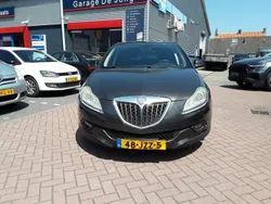 Grijs, metallic lak Gebruikt 2009 Lancia Delta Hatchback | € 1.150 (Goede deal)