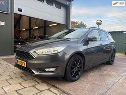 Grijs Gebruikt 2017 Ford Focus Titanium Stationwagen | € 5.999 (Eerlijke prijs)