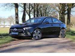 Zwart Gebruikt 2021 Mercedes A250 Premium Plus Sedan | € 27.860 (Super prijs)